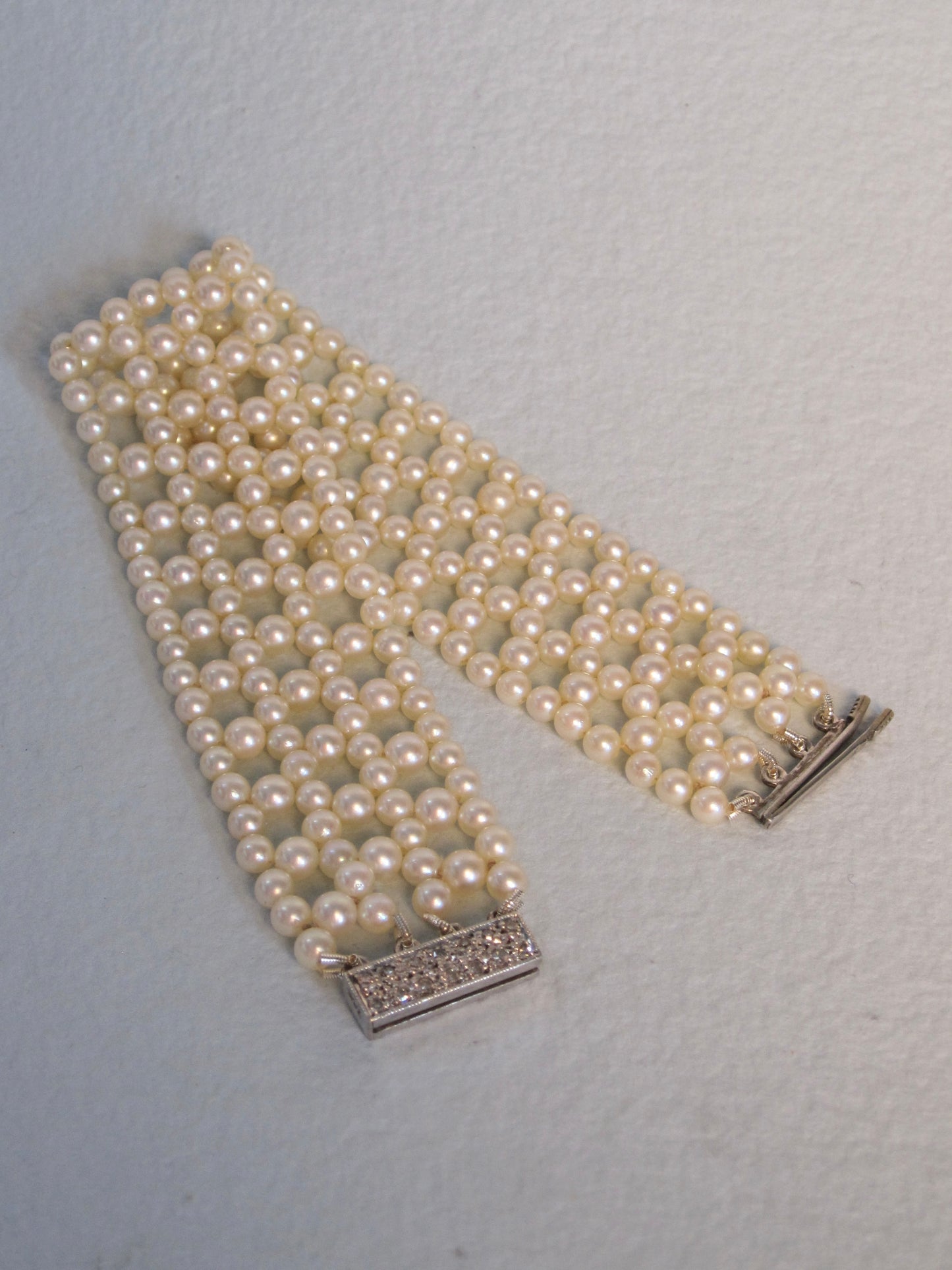 Retro-Era Woven Cultured Pearl Bracelet with 9K White Gold Clasp, ~0.50ctw Diamonds