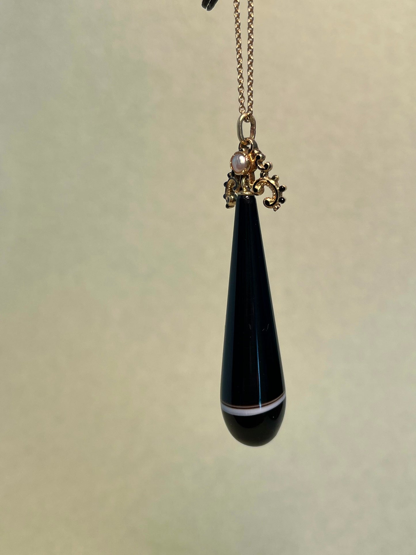Victorian Banded Agate Natural Pearl and Taille D’épargne Enamel Torpedo Pendant