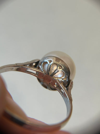 Antique Natural Saltwater Pearl Ring in Platinum with Diamonds