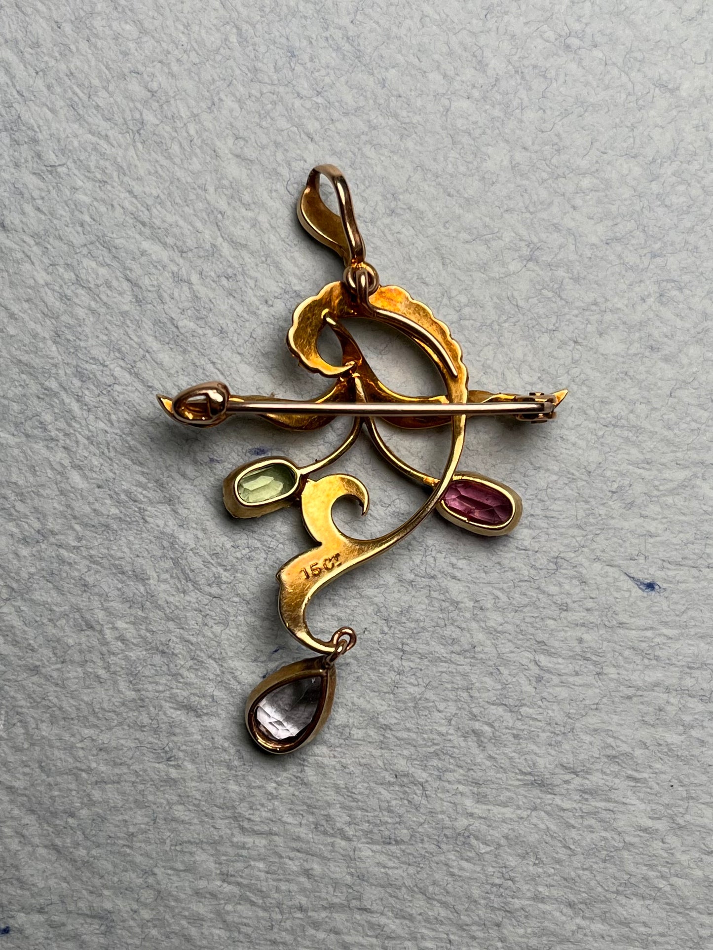 Antique Art Nouveau Lavalier in 15K Gold, with Peridot, Tourmaline, Topaz and Seed Pearls