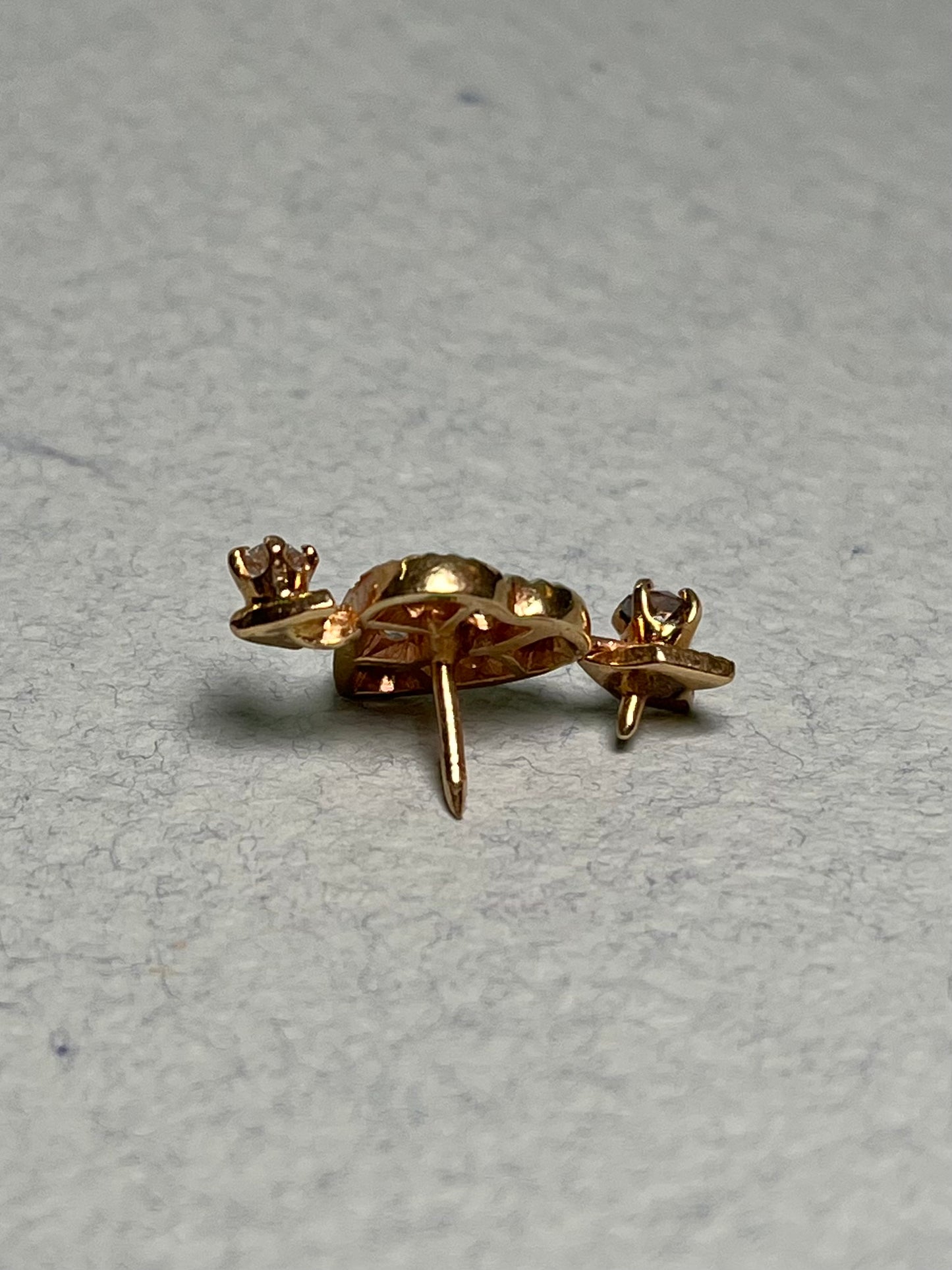 Antique Heart and Arrow Pin in 14K Gold with Old Mine Cut Diamonds