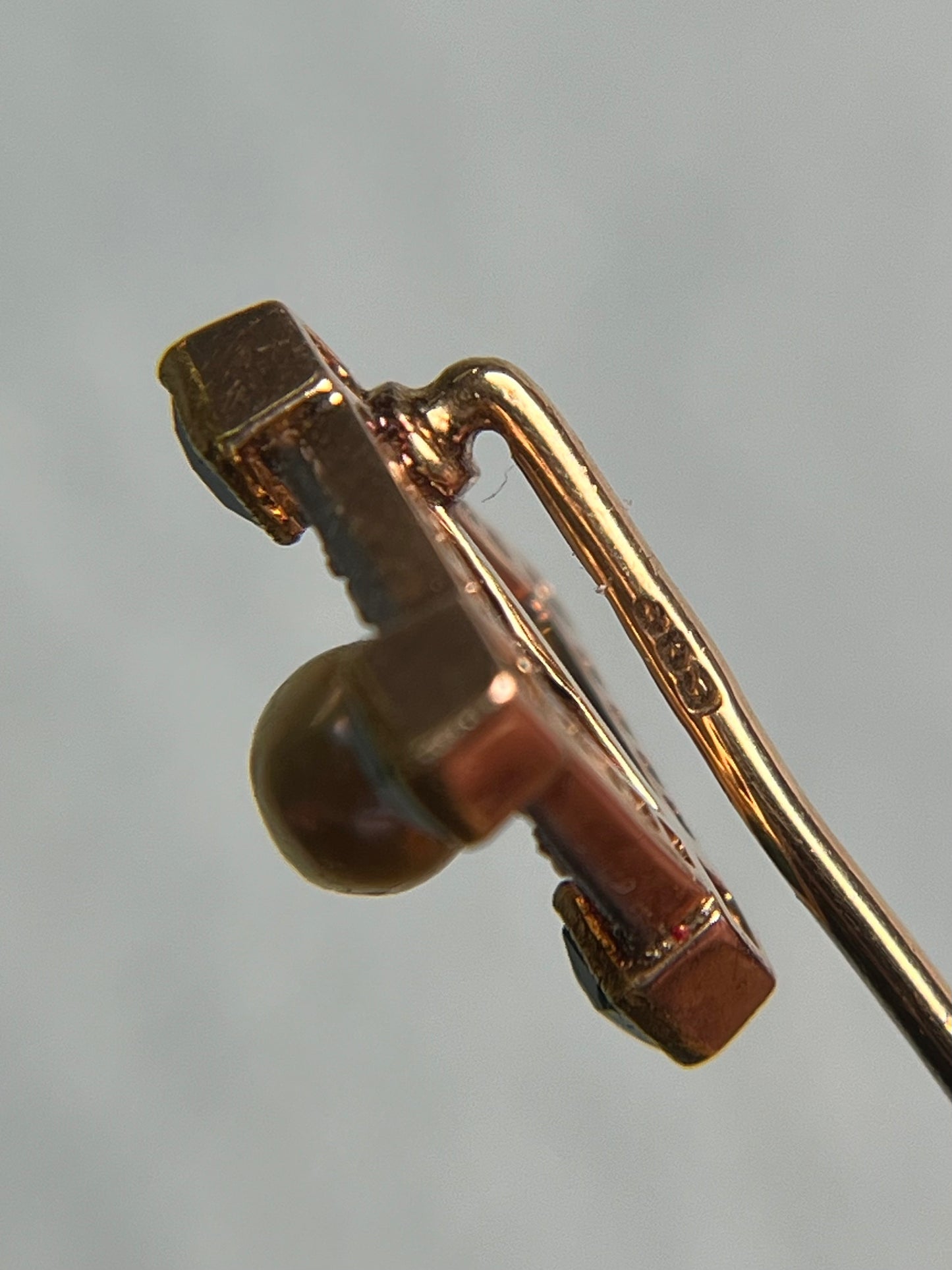 Antique Art Deco Stickpin in 14K and Platinum with Emeralds, Diamonds and Untested Pearl