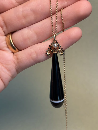 Victorian Banded Agate Natural Pearl and Taille D’épargne Enamel Torpedo Pendant